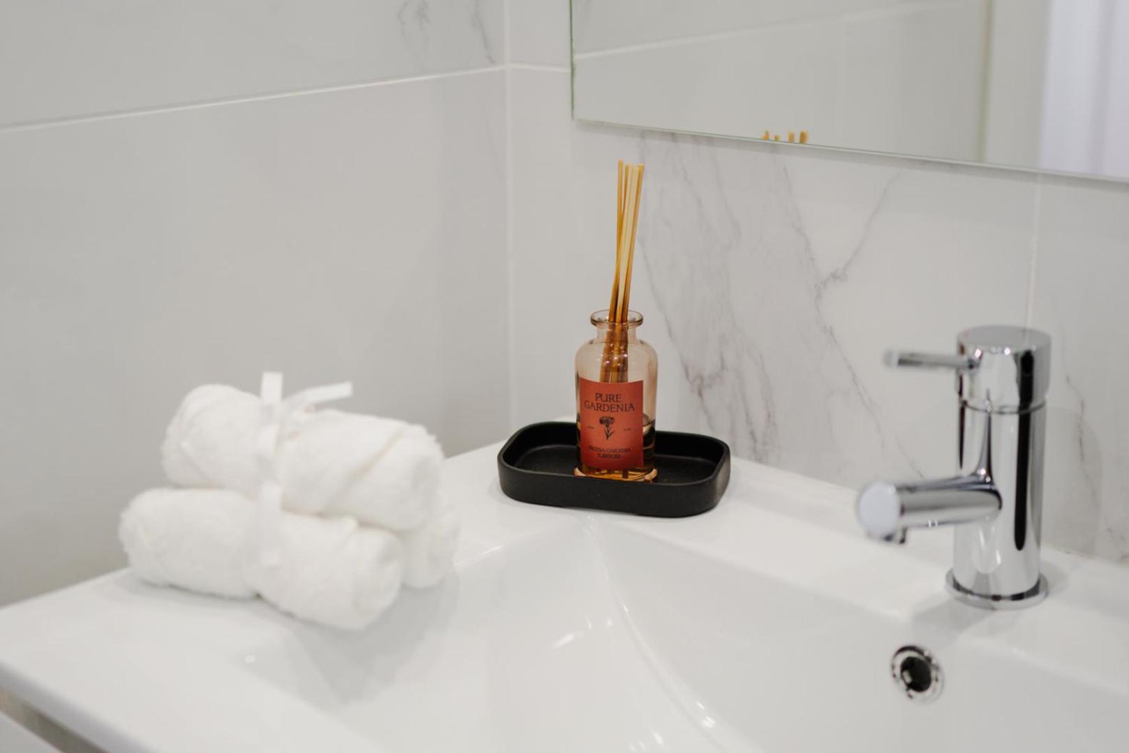 Charming Central Studio With Ac, Next To Metro Station Apartment Porto Exterior photo