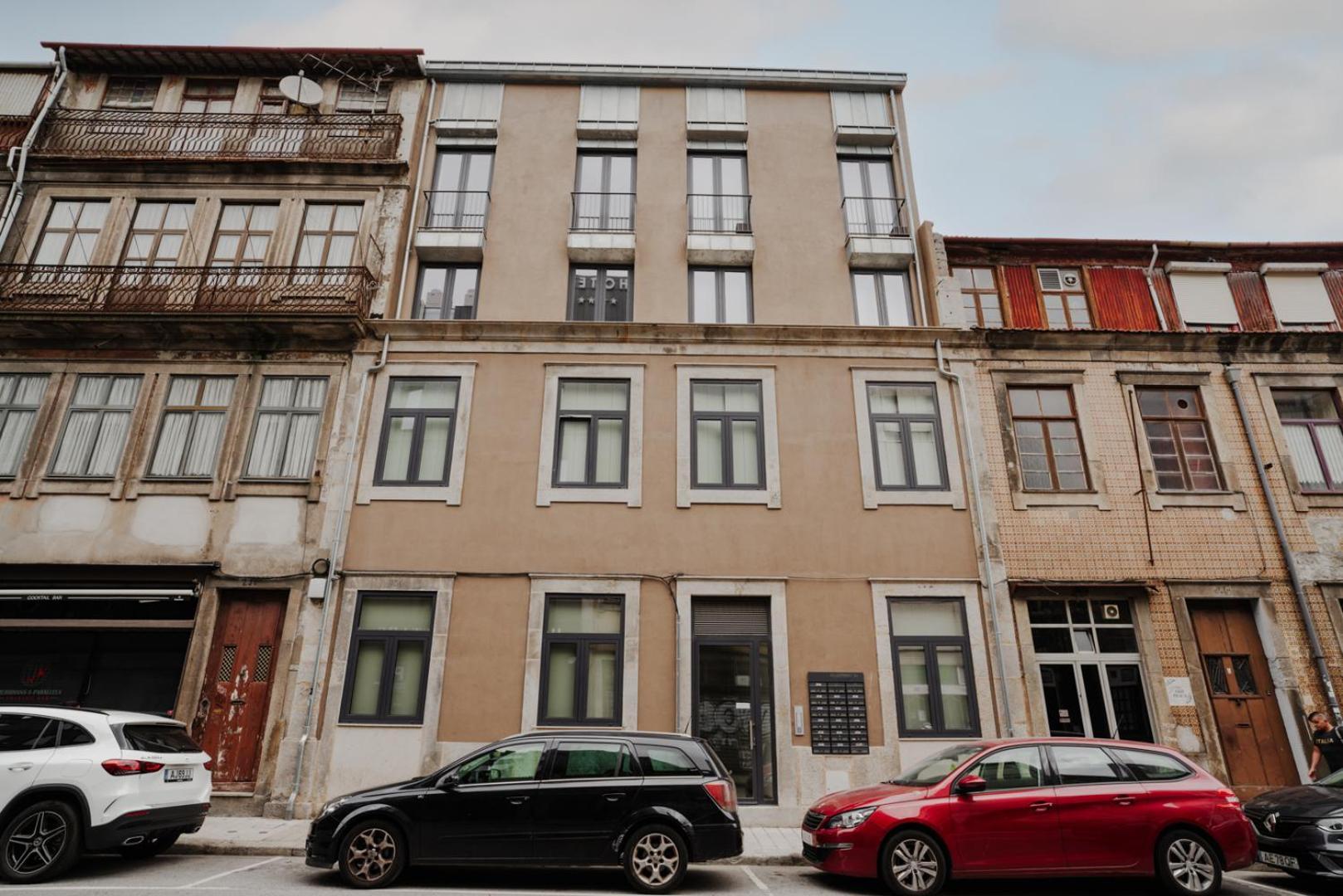 Charming Central Studio With Ac, Next To Metro Station Apartment Porto Exterior photo